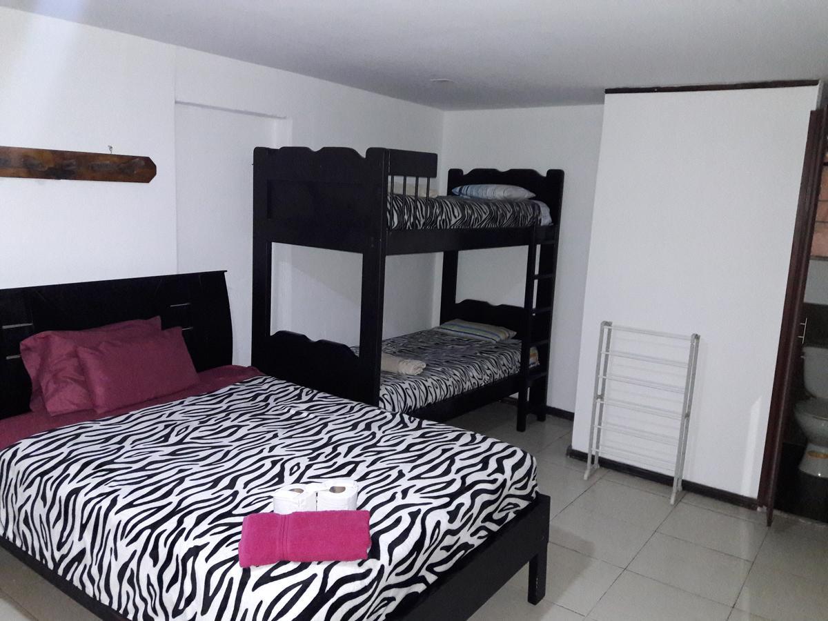 The Backpacker Hostal Ibarra Dış mekan fotoğraf